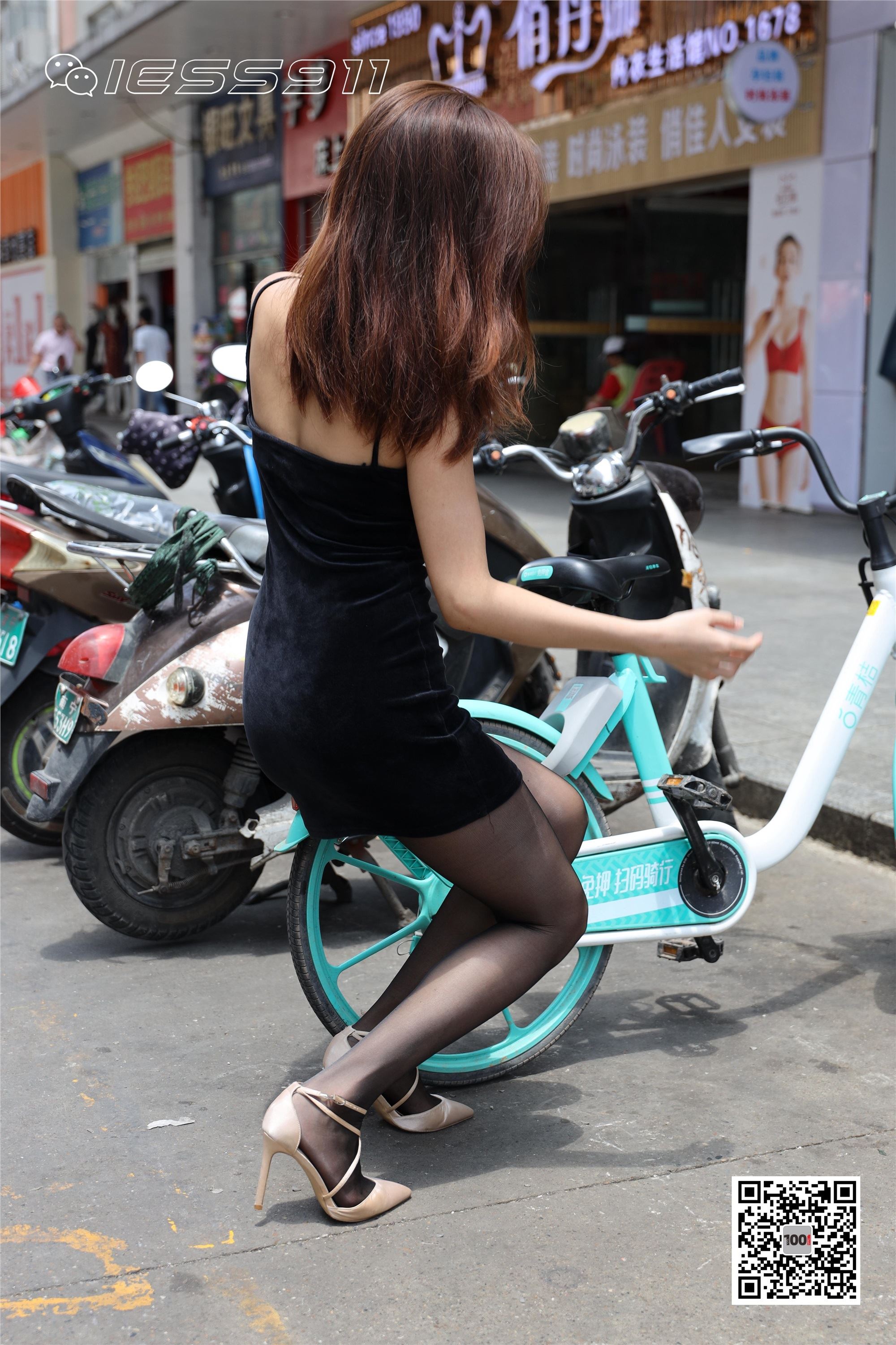 IESS异思趣向 一千零一夜 模特：Lucy《买菜1》